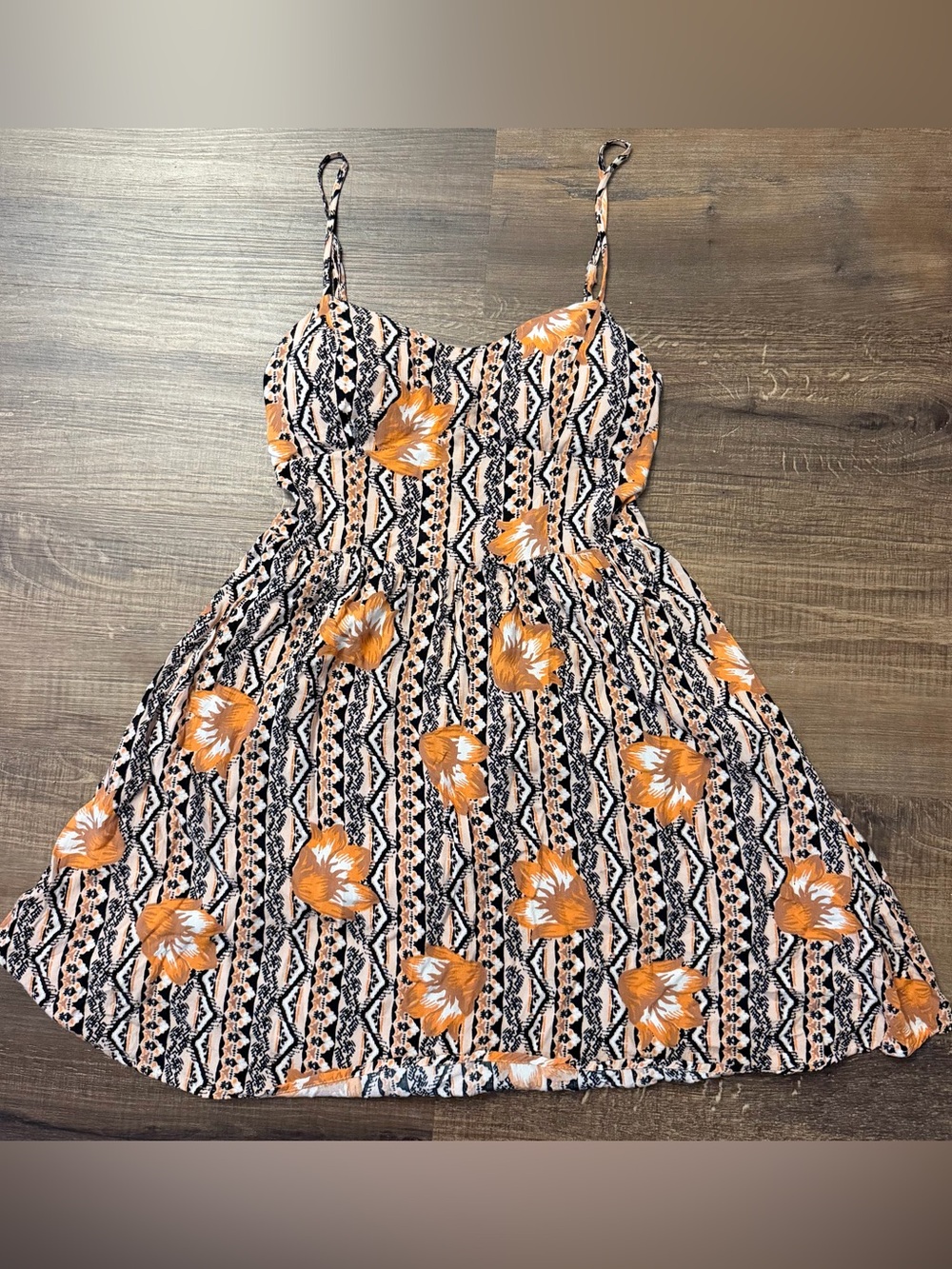 New Look Boho Floral Tribal Print Mini Dress Size M Smocked Back Rayon
